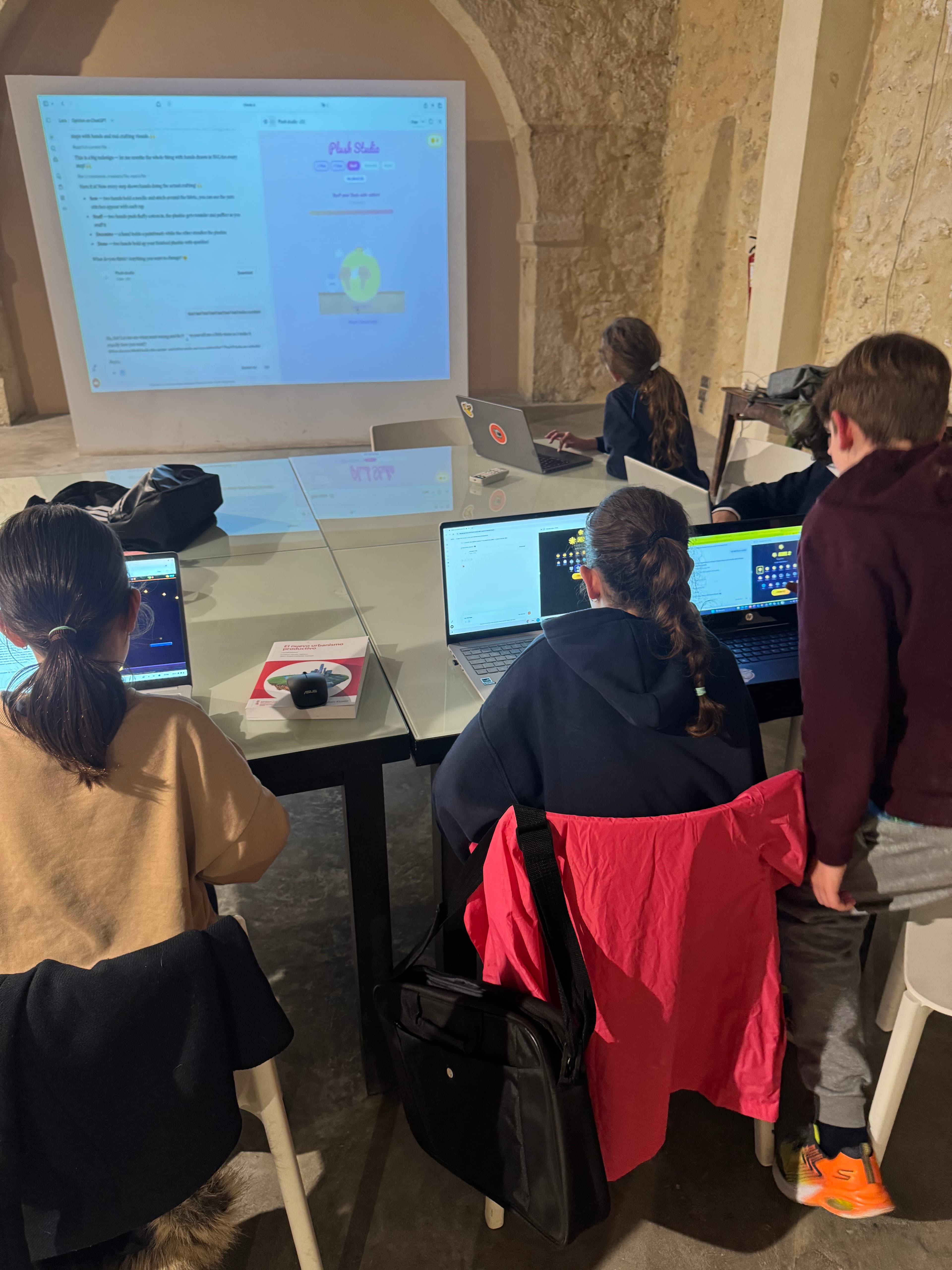 Kids building with AI together at Torre Juana