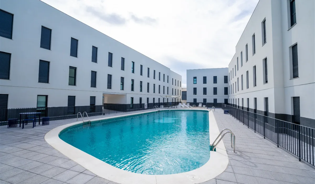 MiCampus swimming pool